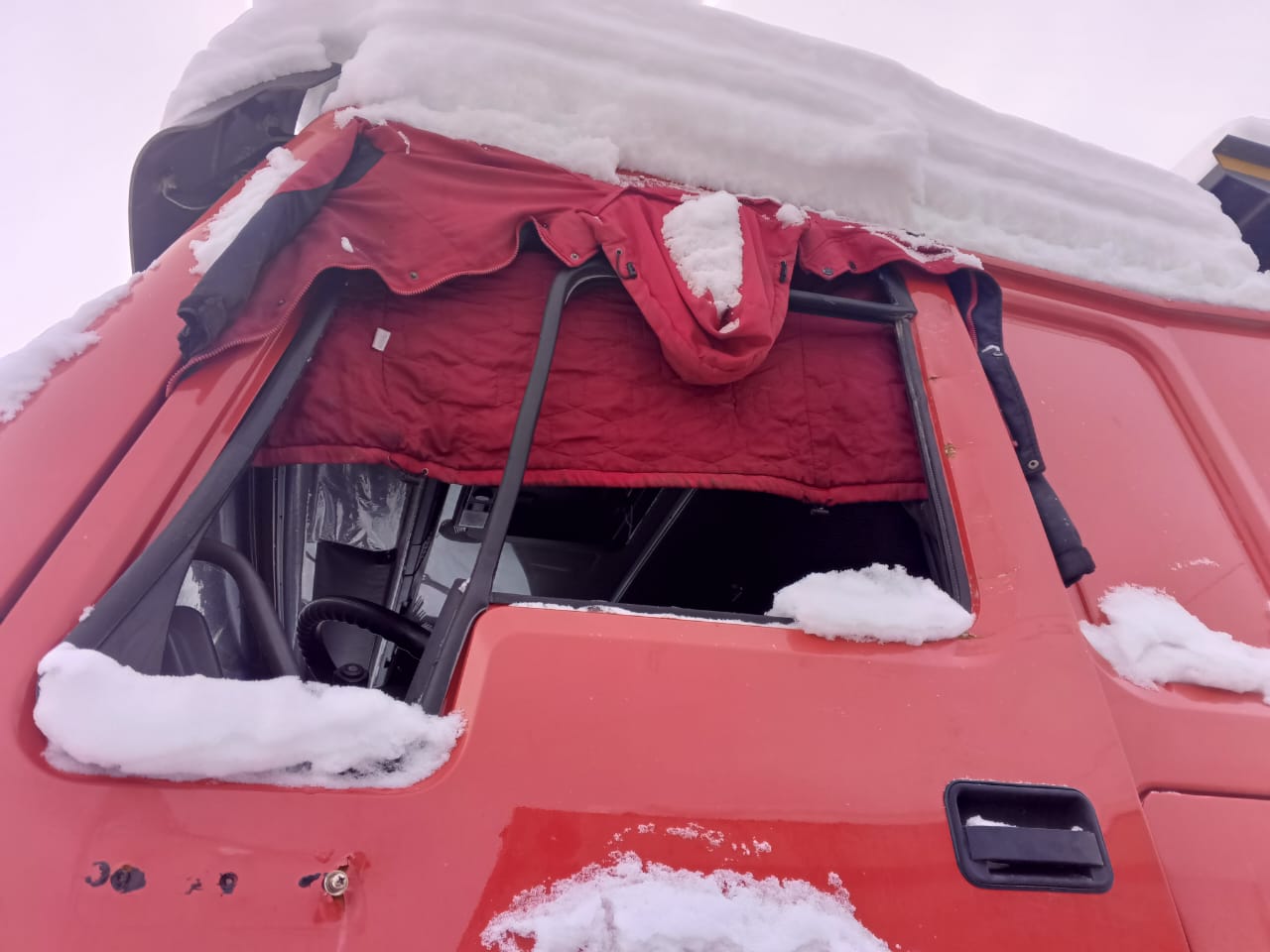 Howo ZZ* 8x4 Самосвал 2022 г. - фото 4